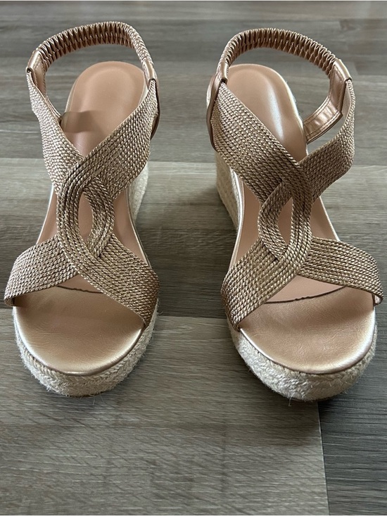 Shoes - Women’s Metallic Rose Gold Wedge Sandals